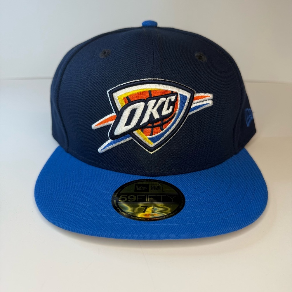Oklahoma City Thunder New Era 59FIFTY 2-Tone Fitted Hat Size 7 3/8 NBA OKC Cap